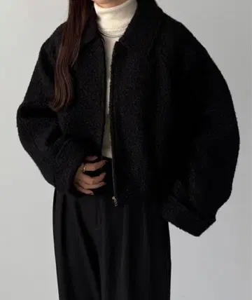 [택 포함 새상품] callautia 스탠 칼라 숏 집업 블루종