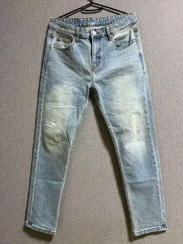 라이트 블루 슬림핏 데님 팬츠