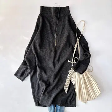 루니 울 캐시미어 보틀넥 니트 원피스 다크 그레이 미들 기장