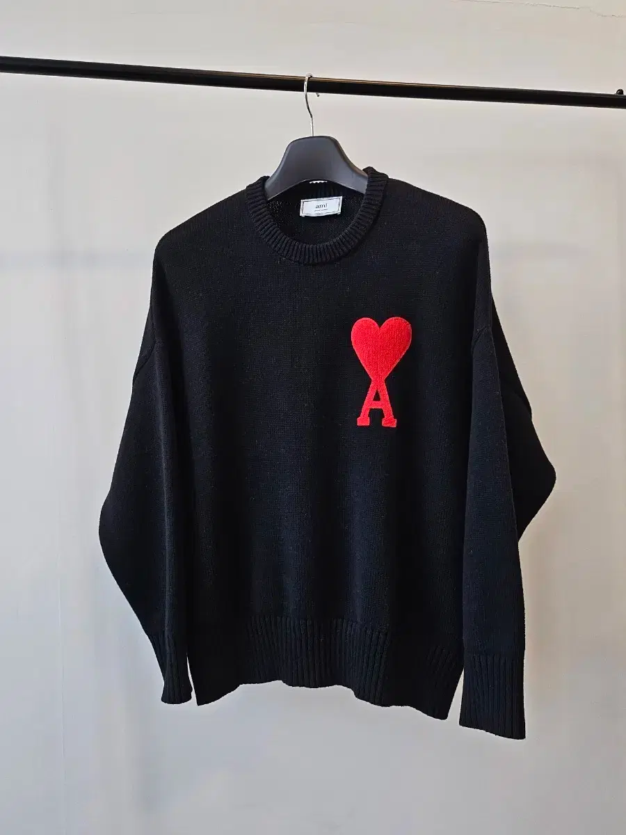 [M size] Ami Big Heart Knit Black M Size
