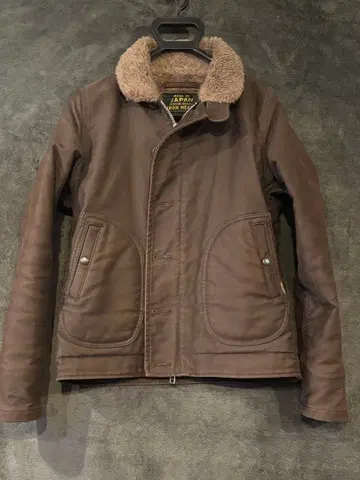 아이언 하트 N1 덱 자켓