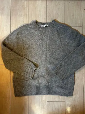 ZARA 그레이 크루넥 스웨터 긴팔