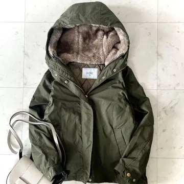 새상품급 슬로브 이에나 에코 퍼 라이너 포함 후드 밀리터리 블루종 카키