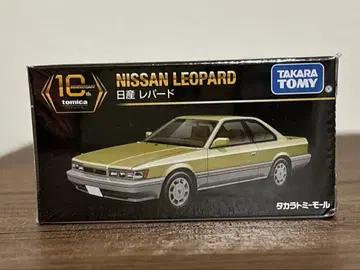 토미카 프리미엄 닛산 레퍼드 10주년 복각