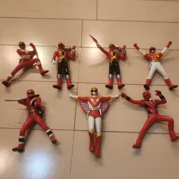 가샤폰 역대 전대 레드 히어로 피규어 7개 세트