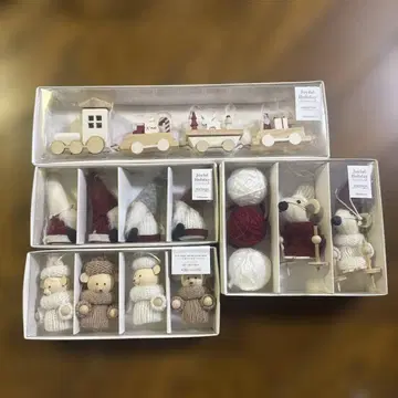 미개봉품 완판템 3coins 쓰리코인즈 산타 오너먼트 세트