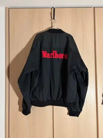 Marlboro 리버서블 점퍼 블랙 레드 스윙탑