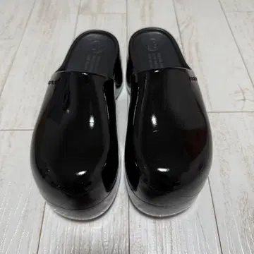 OFOF 1F GLOOSY BLACK UK3