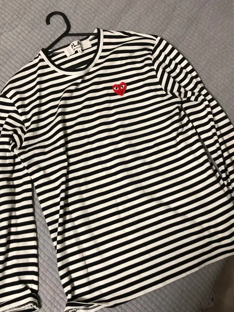 Comme des Garçons Stripe Red Waipan