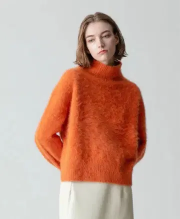 allureville 오렌지 터틀넥 스웨터 사이즈 2