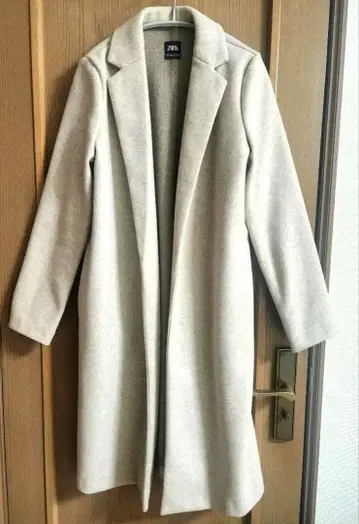 ZARA 베이지 롱 코트 M 사이즈