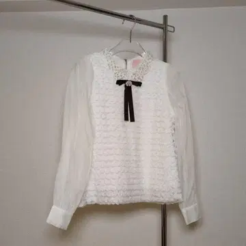 swankiss 스완키스 레이스 블라우스