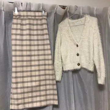 숏 기장 복슬복슬 가디건 하이웨스트 롱 스커트