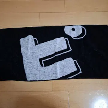 people1 피포원 굿즈 타월 블랙 컬러