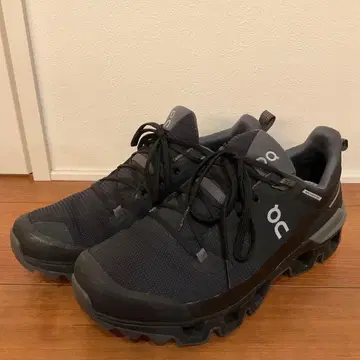 On cloudwander waterproof 27cm