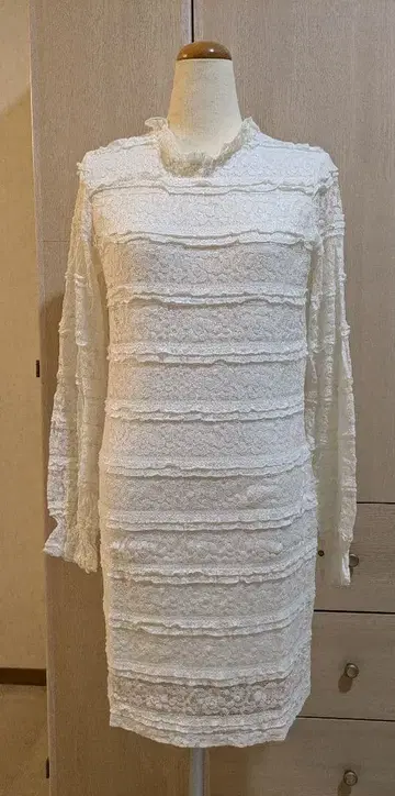 Desigual 화이트 레이스 원피스