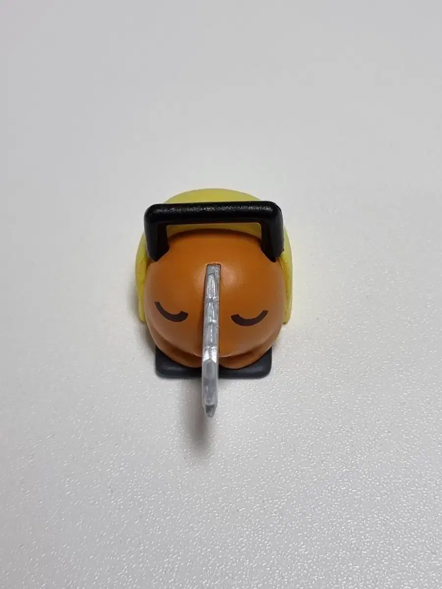 Chainsaw Man Pochita Gacha Figure Capsule Reze