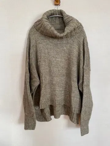 써니클라우드 쵸이 오프 터틀 스웨터