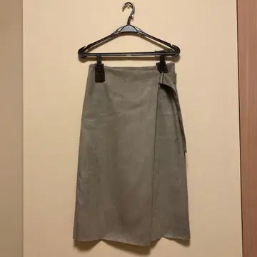 투모로우 그레이 타이트 스커트 페이크 스웨이드