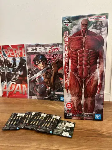 진격의 거인 제일복권 초 대형 거인 라스트 원 포켓토 참 아크릴 스탠드