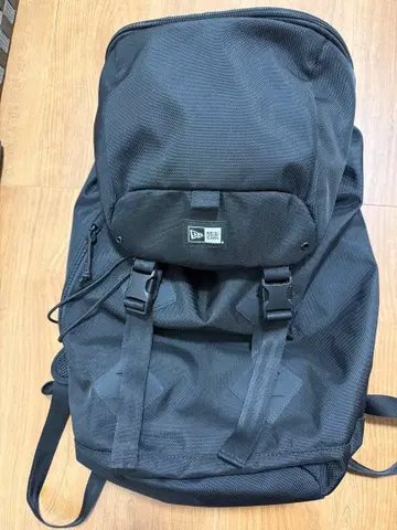 NEWERA 뉴에라 백팩
