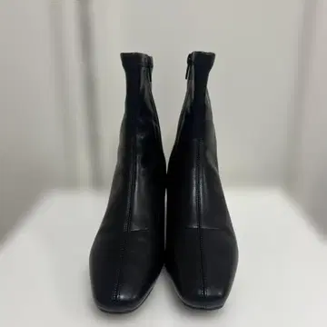 SAPPUN 블랙 가죽 숏부츠