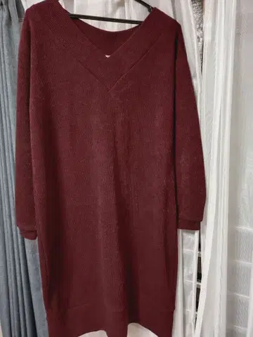 Discoat 버건디 니트 원피스