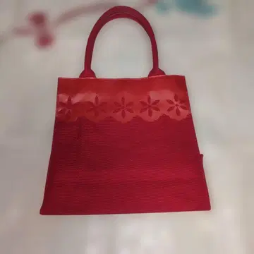 백 에밀리 템플큐트