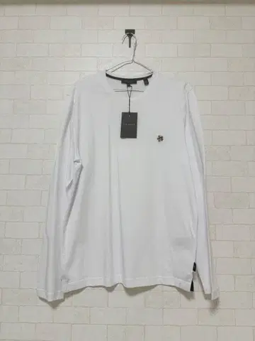 Ted Baker 화이트 T셔츠 S사이즈