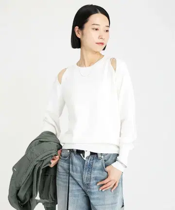 BABYLON 바빌론 슬릿 니트 풀오버