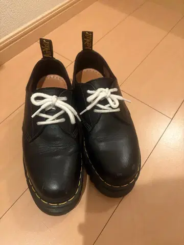 통굽 가죽 신발 블랙 닥터마틴