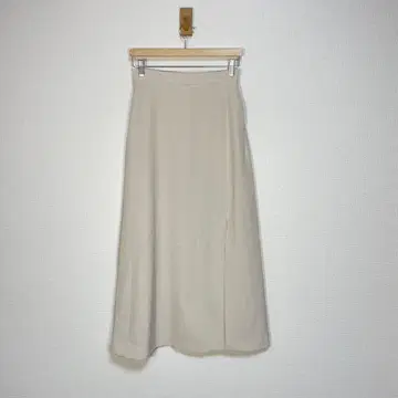 [ rrrrrrrrr ] 나인 스커트 M 사이즈 베이지