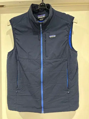 5,800엔 L 사이즈 파타고니아 나노에어 베스트 네이비 충전솜 베스트