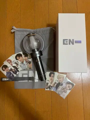 ENHYPEN 응원봉 2 트레이딩 카드 포함