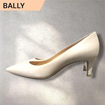 [ 새상품급 ] BALLY 화이트 하이힐 35하프