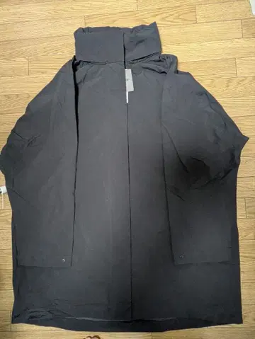 UNIQLO WOMEN 블록 테크 하프 코트 블랙