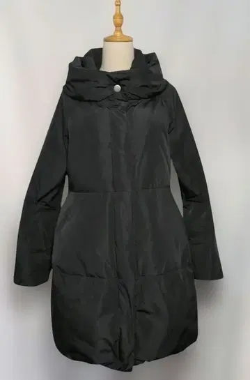 MB lucas cachette 볼륨 넥 다운 코트 블랙