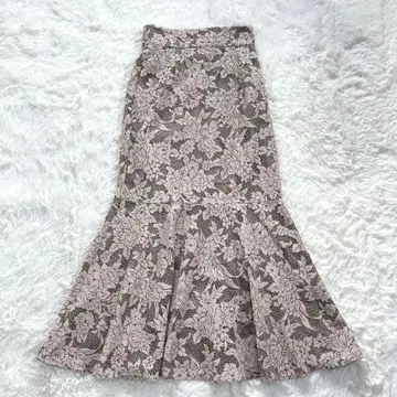 새상품급 Acka. 레이스 플레어 머메이드 스커트 플라워