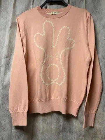 우에사코 미에코 스웨터