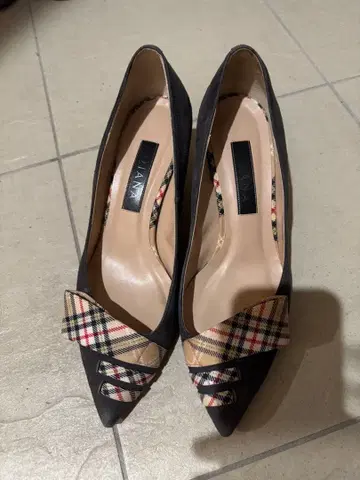 DIANA 펌프스 가을/겨울