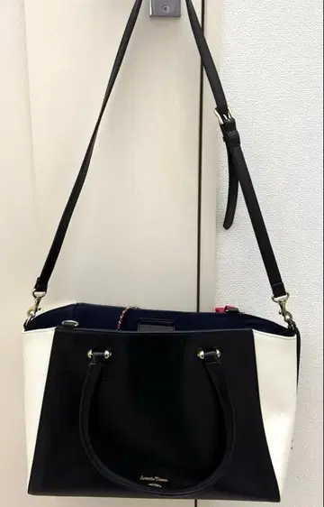 Samantha Thavasa 숄더백