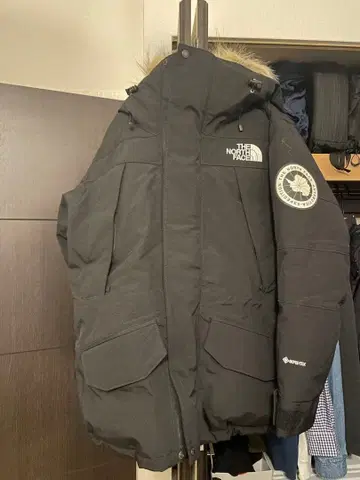 새상품급 THE NORTH FACE 언터크 티카 파카 S 블랙