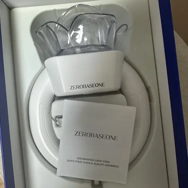 탈덕처분)) 제베원 공식 응원봉 양도해요 (실사용1회)