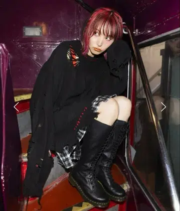 LiSA x Candy Stripper DAMAGE 니트