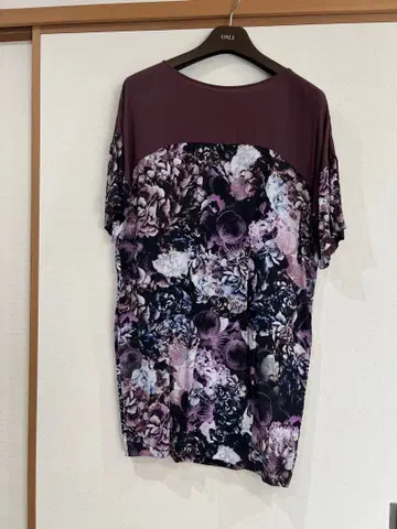 9 Paul Smith 꽃무늬 튜닉 반팔 보라색 계열