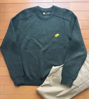 HUNTING WORLD 스웨터