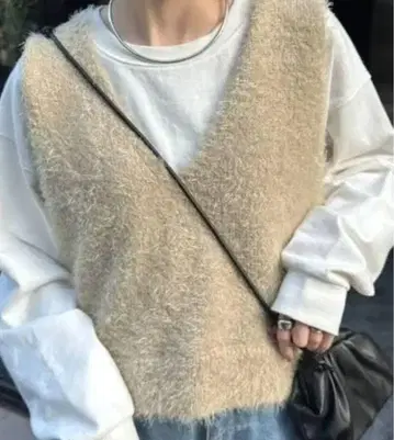 믹스 페더 얀 크롭 기장 베스트