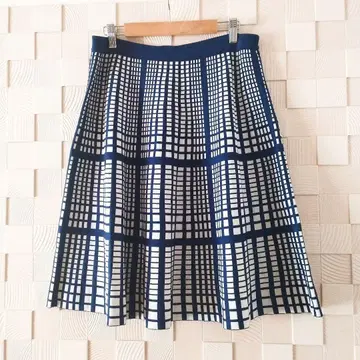 [ TRANS WORK ] 변압기 워크 니트 체크 스커트 L