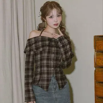 다리치 홀터 오프숄더 체크 셔츠