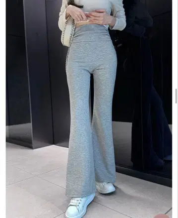 한국 QUNG 허리 개더 스트레치 플레어 팬츠